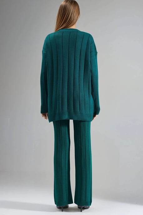 Strick-Koordinaten mit V-Ausschnitt Cardigan und weitem Hosenbein - Image 3