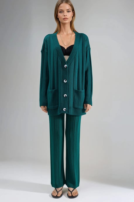 Strick-Koordinaten mit V-Ausschnitt Cardigan und weitem Hosenbein - Image 5