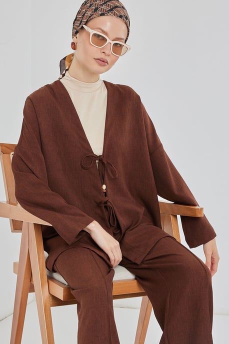 V-Ausschnitt Cardigan und weit geschnittene Hose Set - Image 3