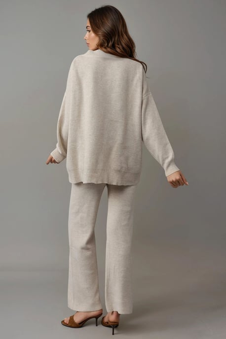 V-Ausschnitt Cardigan und Weitbeinige Hosen Strickset - Image 3