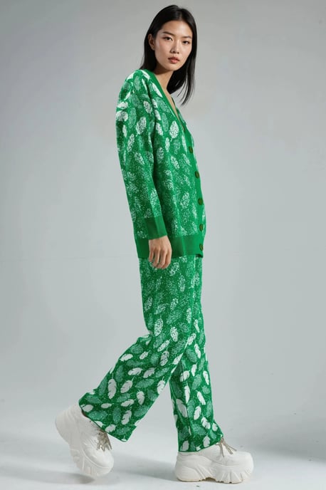 V-Ausschnitt Jacquard-Strickcardigan und weit geschnittene Hose Set - Image 4
