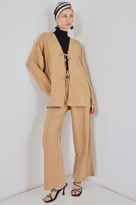 V-Ausschnitt Cardigan und Weite Hosen Set - Image 3