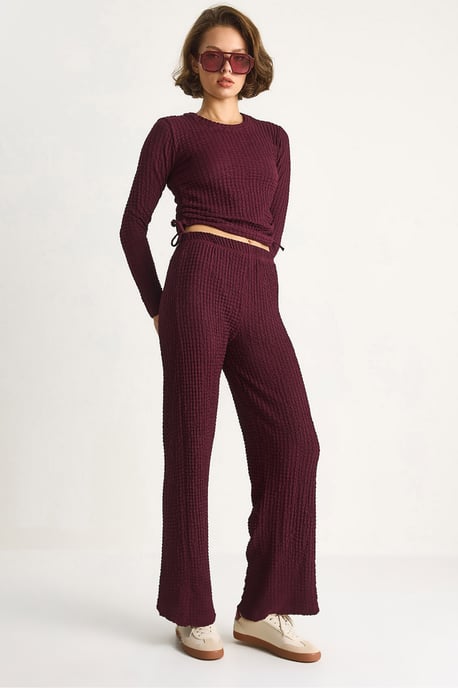 Bianco Lucci Zweiteiliges Koordinaten-Set mit ausgestellten Hosen - Lila - Image 1