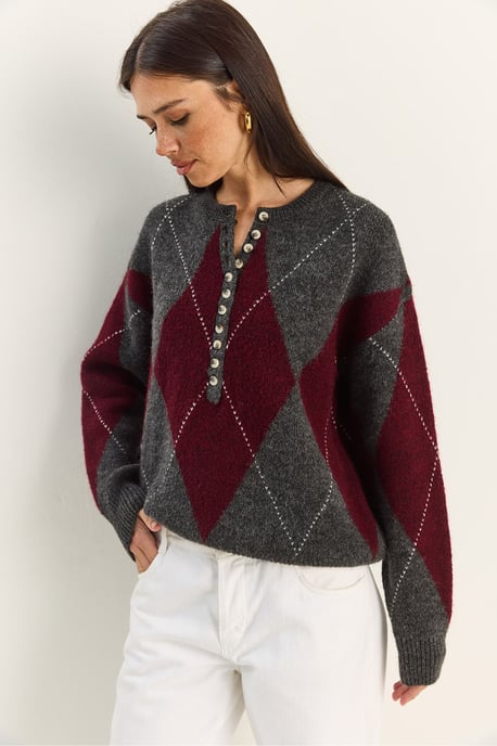 Strick-Pullover mit Rundhalsausschnitt und Knopfverschluss - Image 4