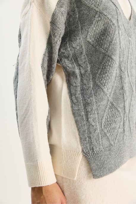 Rundhals-Strickpullover mit Argyle-Muster - Image 4