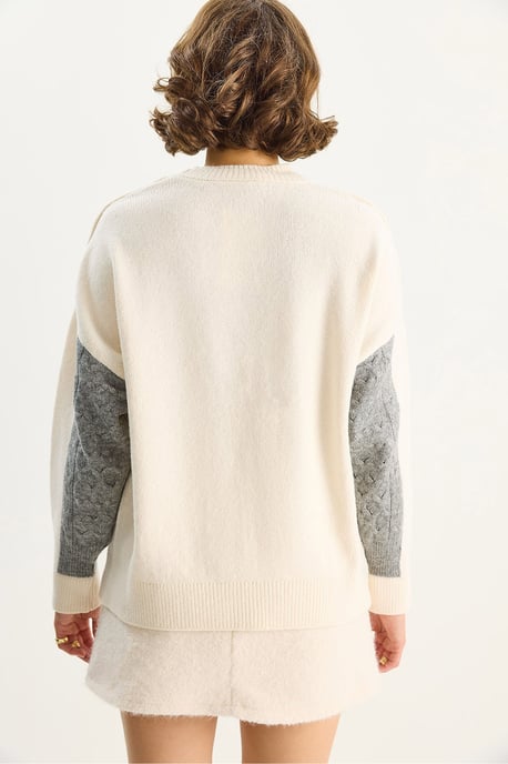Rundhals-Strickpullover mit Argyle-Muster - Image 5