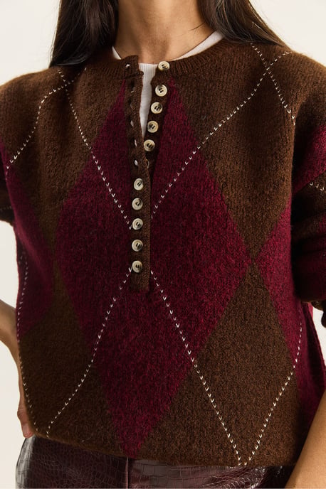 Strickpullover mit Rundhalsausschnitt und Knopfverschluss - Image 5