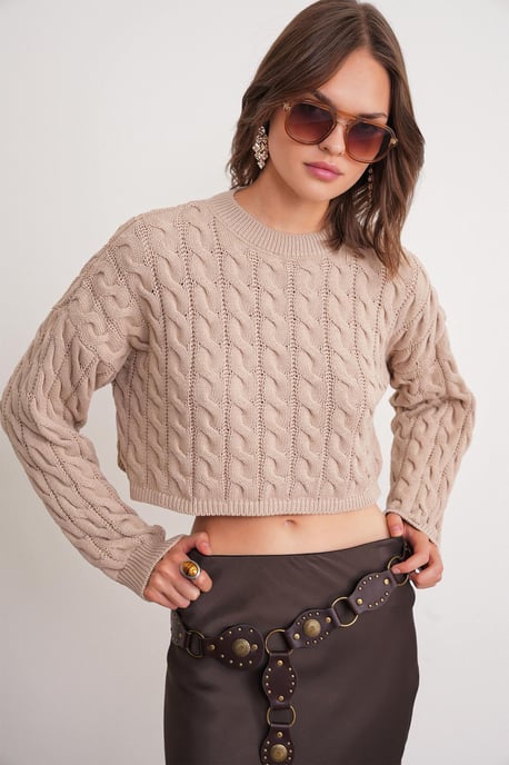 Kabelstrickmuster Rundhals-Pullover - Image 1