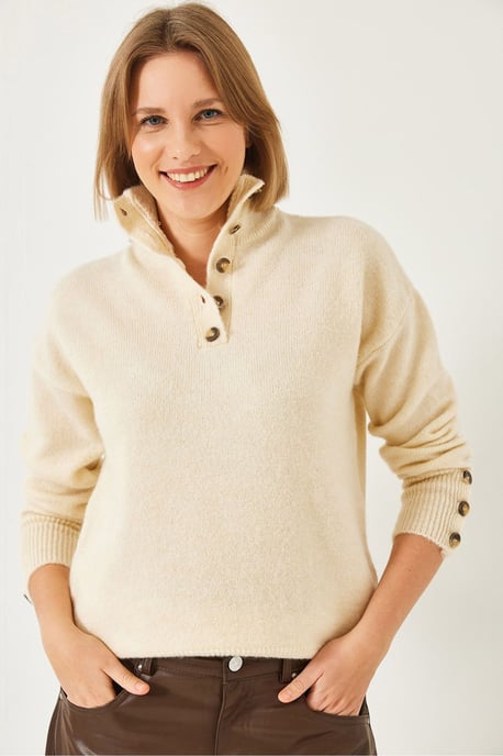 Lässiger Cropped Pullover mit Knopfkragen - Image 4