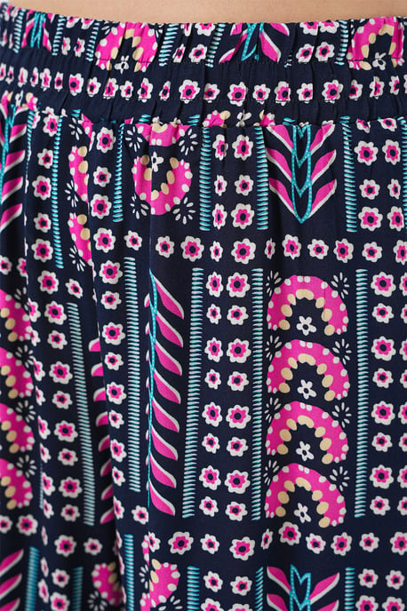 Hoch taillierte geometrisch gestreifte Palazzo-Hose - Image 5