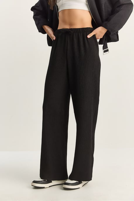 Hoch taillierte weit geschnittene Hose - Image 6