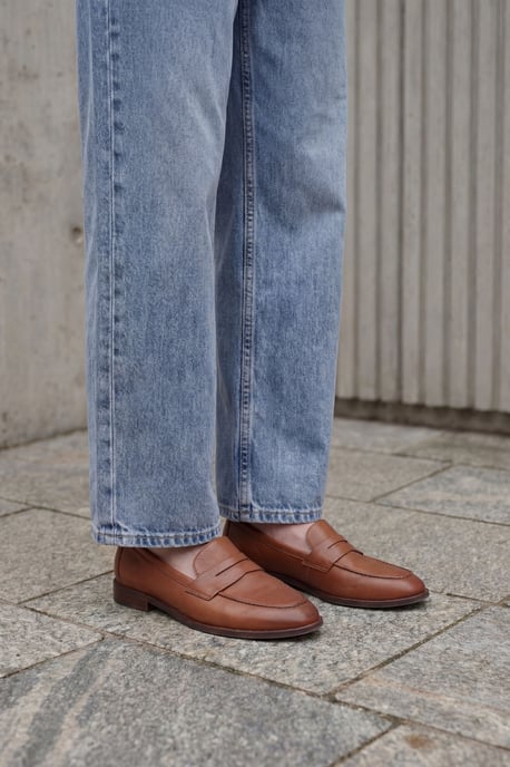 Hochtaillierte gerade Denim-Jeans - Image 4