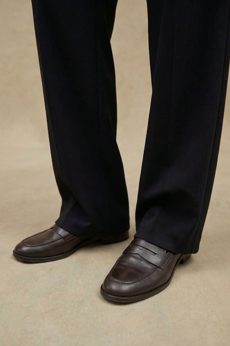 Hochtaillierte Faltenweitet-Hose - Image 5