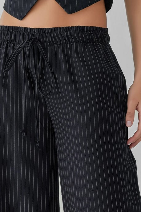 Gestreifte weite Hose - Image 5