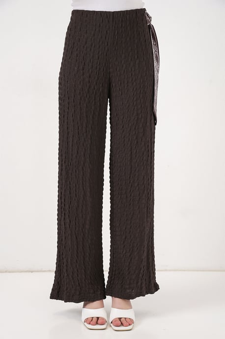 Texturierte Hose mit Schal-Detail - Image 2