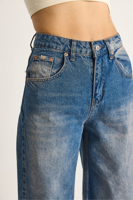 Hoch taillierte weit geschnittene Jeanshose - Image 6