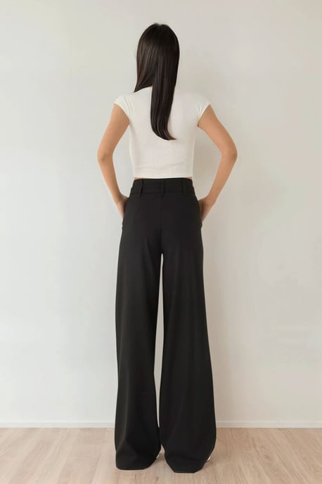 Hoch taillierte plissierte Palazzo-Hose - Image 4