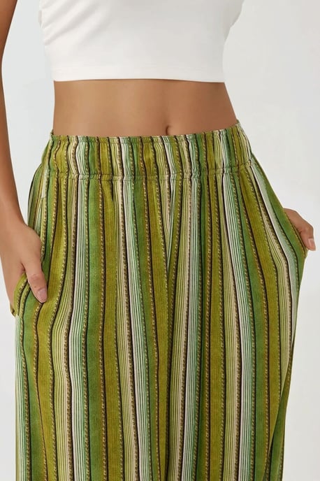 Weite bedruckte Relax-Hosen - Image 5