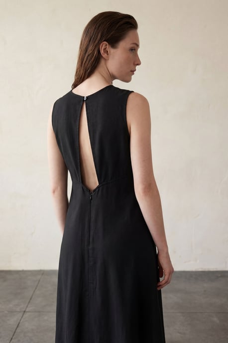 Rückenbetontes Midi-Kleid - Image 2