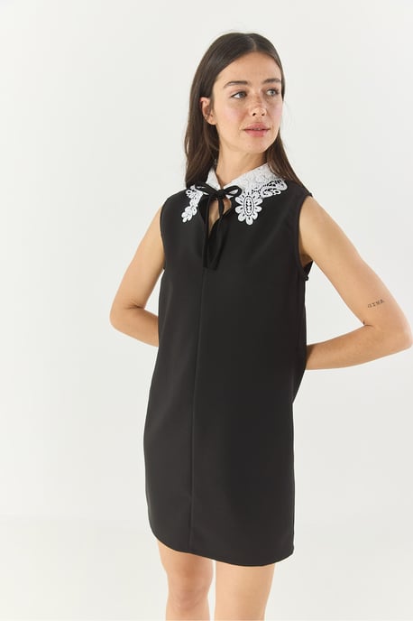 Crepe-Midi-Kleid mit Knopfverschluss - Image 6