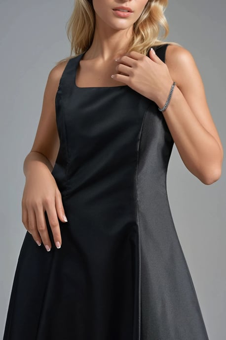 Kleid mit quadratischem Ausschnitt im A-Linien-Schnitt midi - Image 5