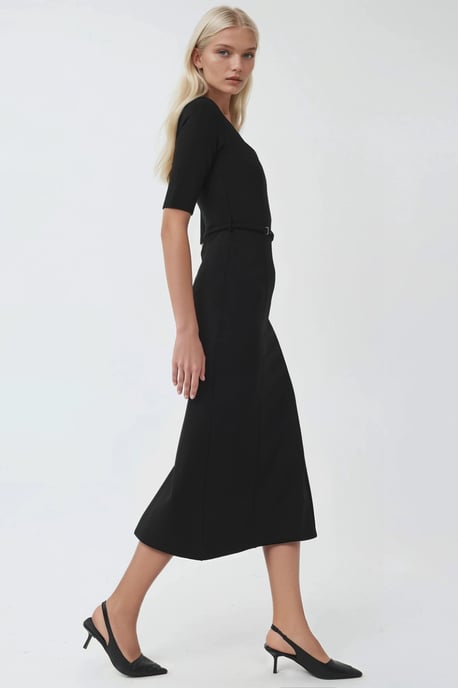 Gürtel-Midikleid mit quadratischem Kragen - Image 2