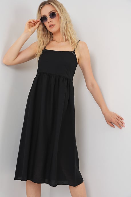 Kariertes Midi-Kleid mit quadratischem Kragen - Image 3