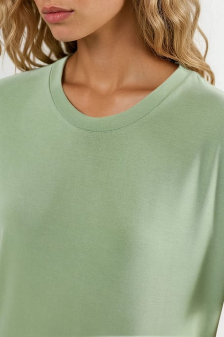 Lockeres Midi-Kleid mit Schlitz - Image 6