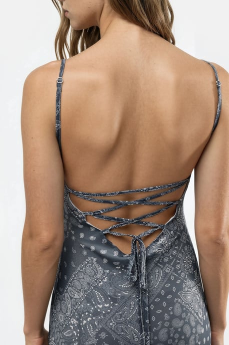 Kleid mit quadratischem Ausschnitt und Druck in Midi-Länge - Image 5