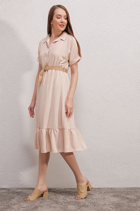 Texturiertes Midikleid mit Gürtel und Hemdkragen - Image 2