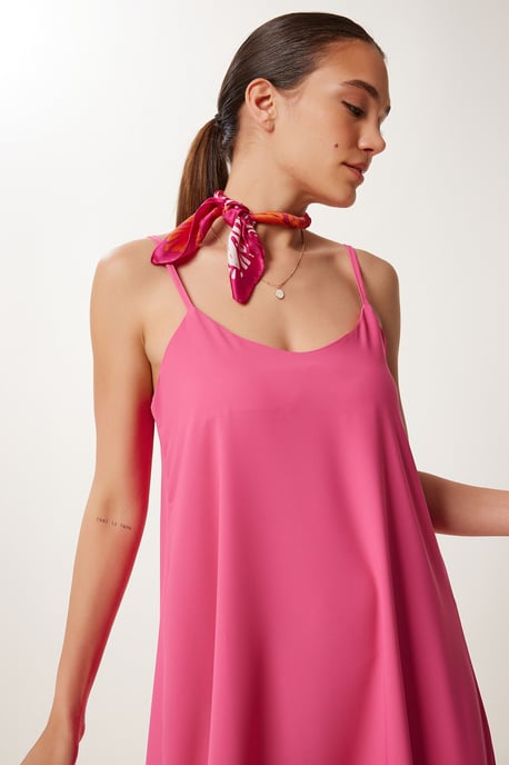 Lockeres Midi-Kleid mit U-Ausschnitt - Image 4