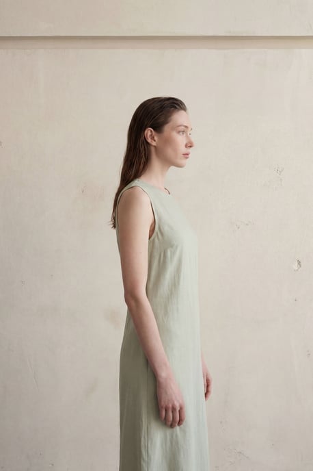 Rückenverzierter Midi-Kleid - Image 2
