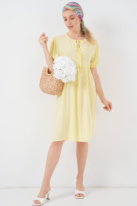Midi-Kleid mit Schleifenverschluss - Image 1