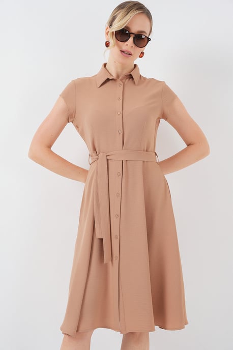 Schlichtes Midi-Kleid in A-Form mit Knopfkragen und Bindungsdetails - Image 3