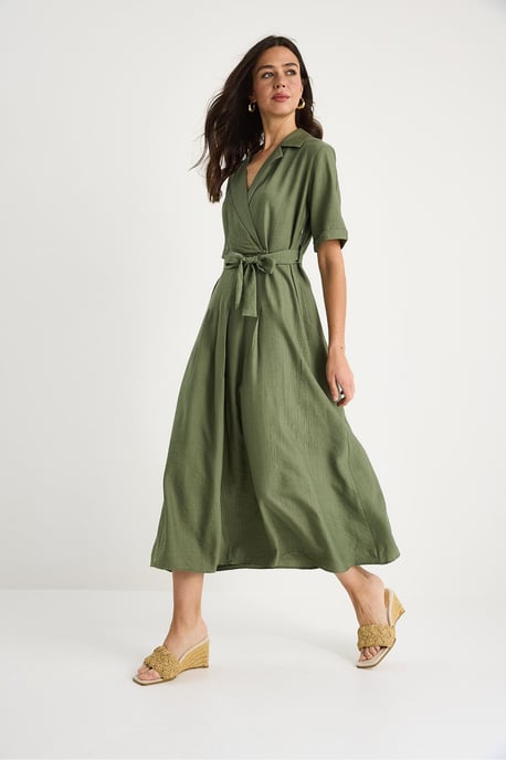 Midikleid mit Schalkragen und Gürtel - Image 4