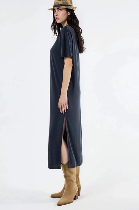 Lässig geschnittenes Midi-Kleid - Image 4