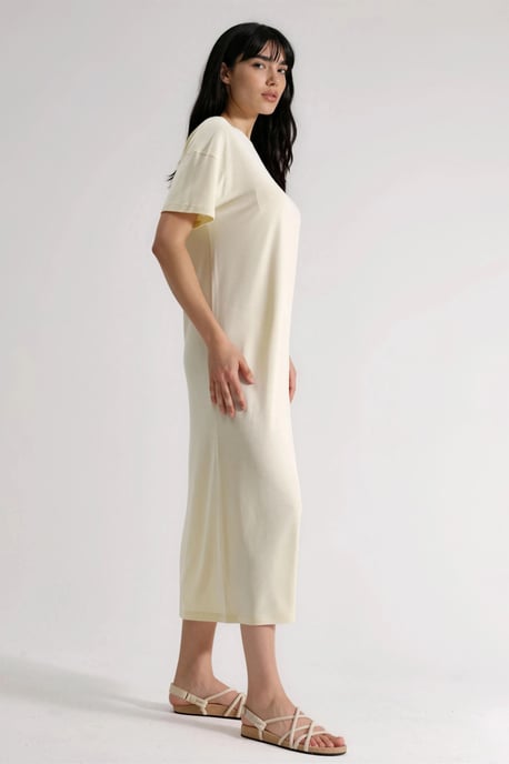 Lockeres Midi-Kleid mit Schlitz - Image 2