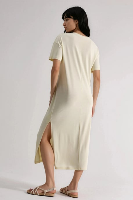 Lockeres Midi-Kleid mit Schlitz - Image 3