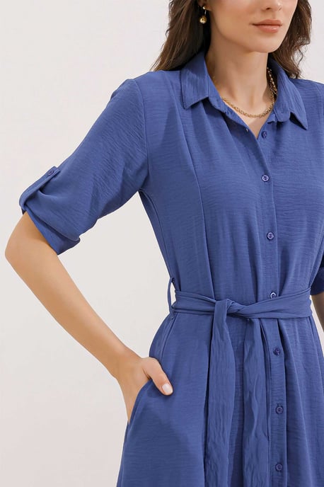 Strukturiertes Midikleid mit Schleife - Image 3