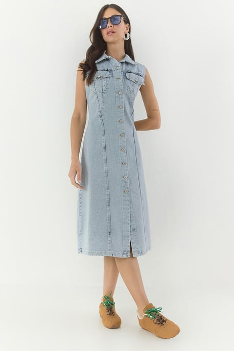 Tailliertes Denim-Midikleid mit Knopfleiste - Image 1