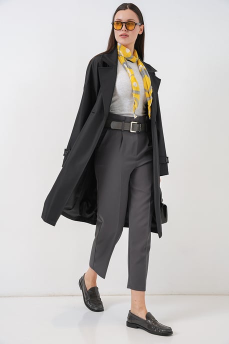 Gegürteter Langer Trenchcoat mit Jackenkragen - Image 4