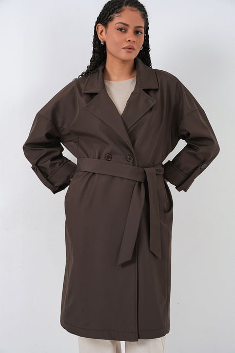 Gürteltrenchcoat mit doppelter Knopfleiste - Image 3