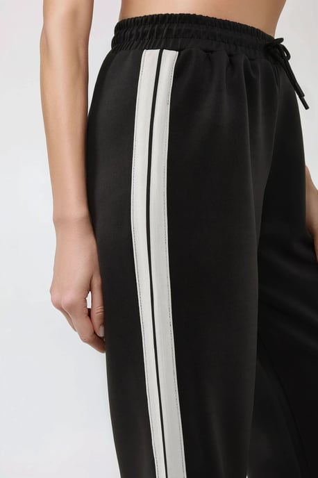Weite gestreifte Sweatpants - Image 6