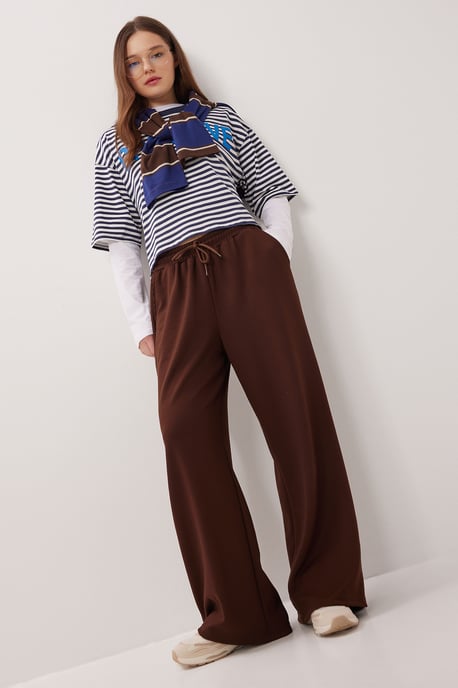 Hosen mit weitem Bein und Kordelzug - Image 2