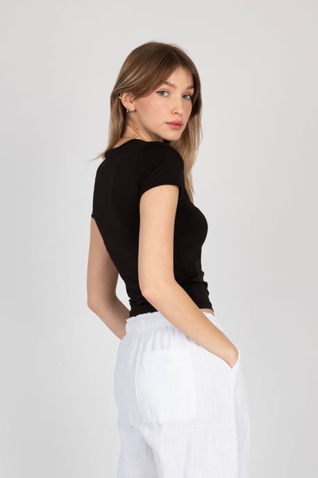 Hiccup Rundhals-Basic-T-Shirt - Schwarz - Image 3
