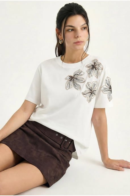 Blumenbesticktes Rundhalsausschnitt T-Shirt - Image 3