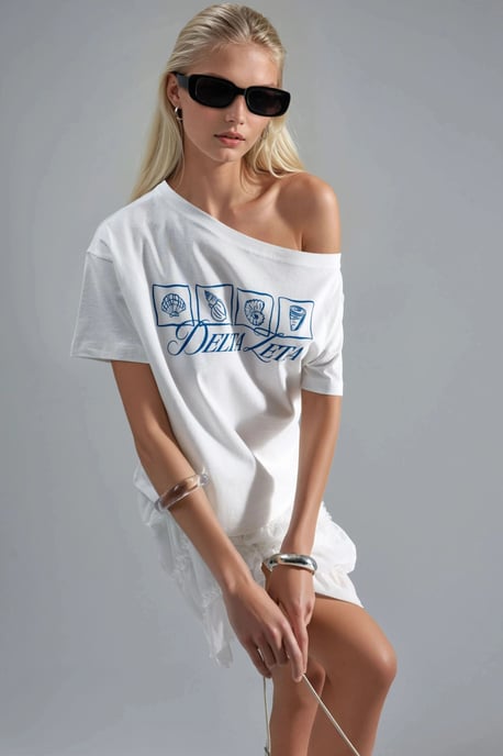 Bedrucktes Boot-Ausschnitt Ein-Schulter T-Shirt - Image 6