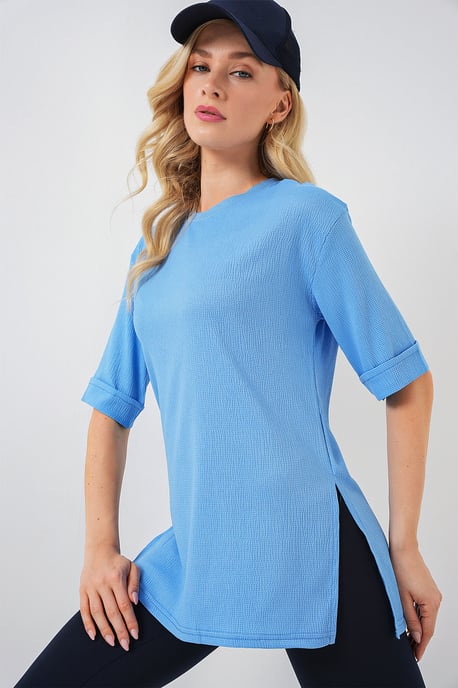 Strukturiertes Rundhals-T-Shirt mit kurzem Arm - Image 1