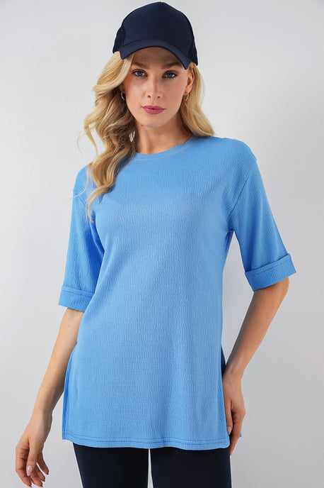 Strukturiertes Rundhals-T-Shirt mit kurzem Arm - Image 3