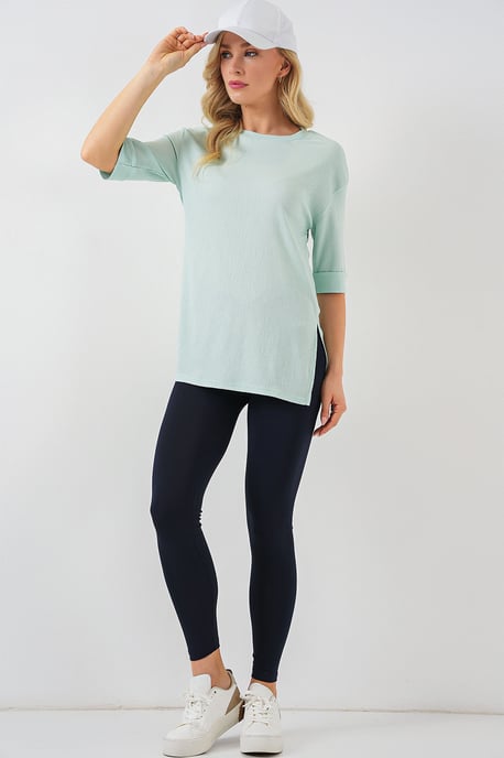 Strukturiertes Rundhals-Kurzarm-T-Shirt - Image 2